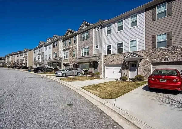 886 Society Circle, Atlanta, GA 30331