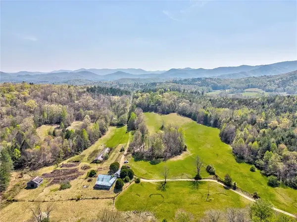 365 Waters Road, Mccaysville, GA 30555