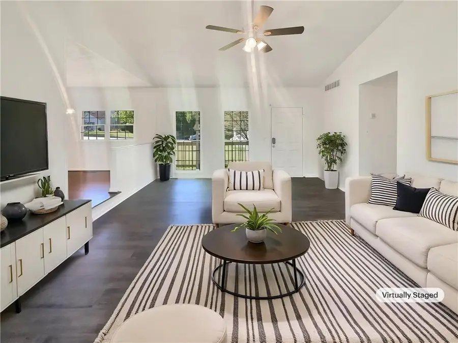 294 Farm Ridge Drive Ne, Woodstock, GA 30188 - Image #2