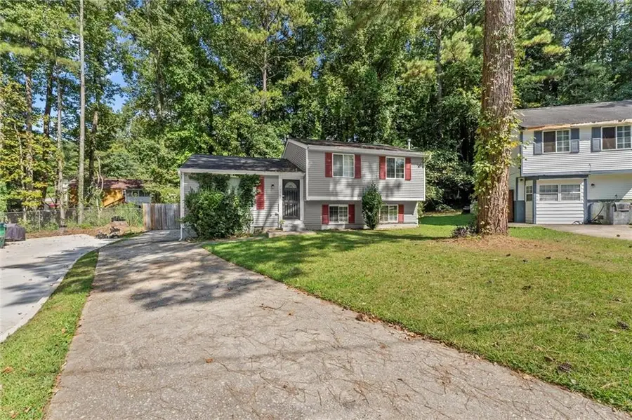 2036 Countydown Lane, Stone Mountain, GA 30088 - Image #2