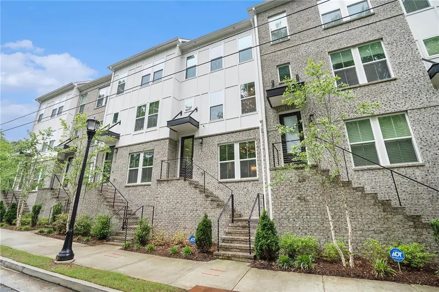 2505 Astaire Court Nw, Atlanta, GA 30318 - Image #2