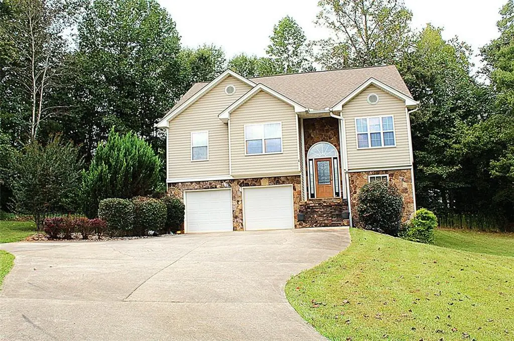 147 Crest Winds Drive, Clarkesville, GA 30523 - Image #1