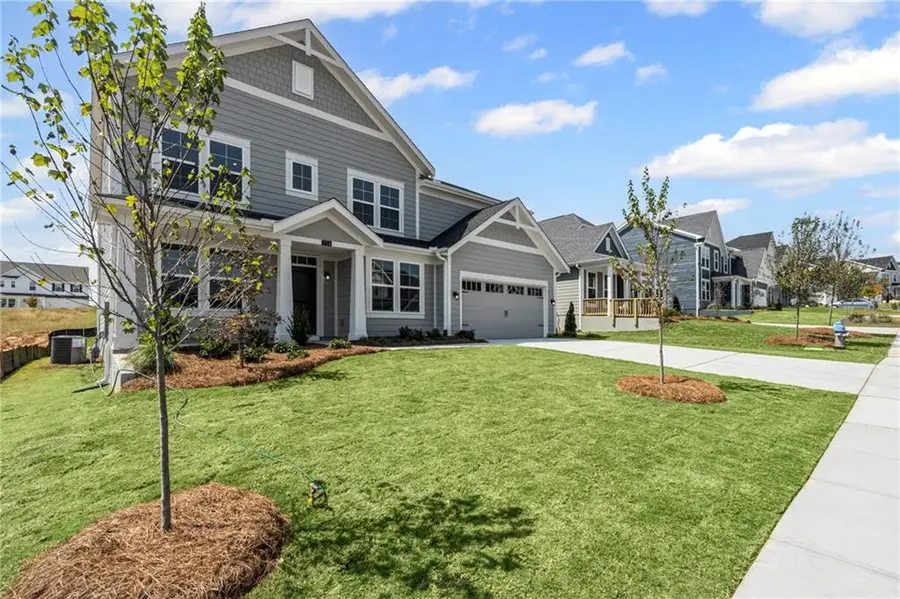 716 Crystal Lake Parkway, Hoschton, GA 30548 - Image #3