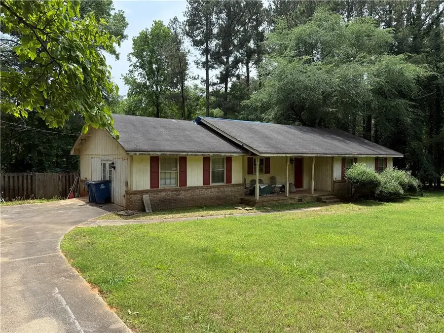 108 Fair Oaks Drive Se, Conyers, GA 30094 - Image #2
