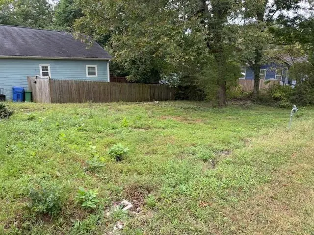 995 Smith Street Sw, Atlanta, GA 30310 - Image #2