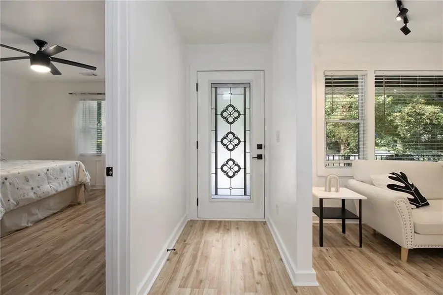 2537 Baker Road Nw, Atlanta, GA 30318 - Image #3