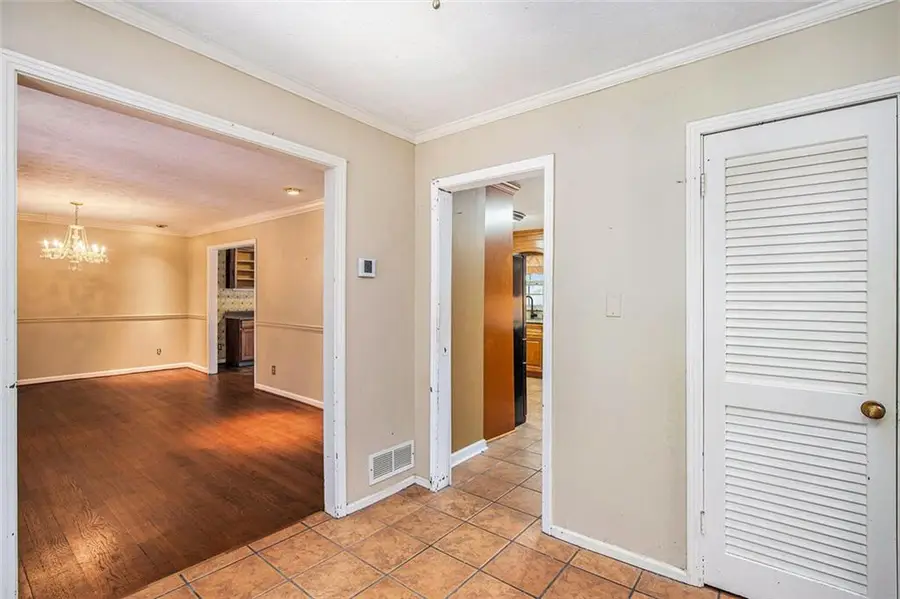 5491 Valley Brook Road Se, Mableton, GA 30126 - Image #3