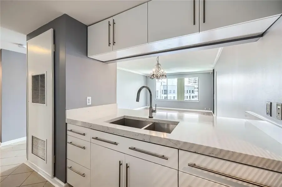 3481 Lakeside Drive Ne #1107, Atlanta, GA 30326 - Image #2