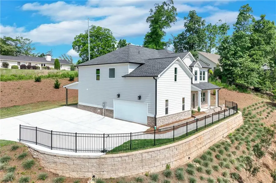 1226 Bloomsbury Lane, Gainesville, GA 30501 - Image #2