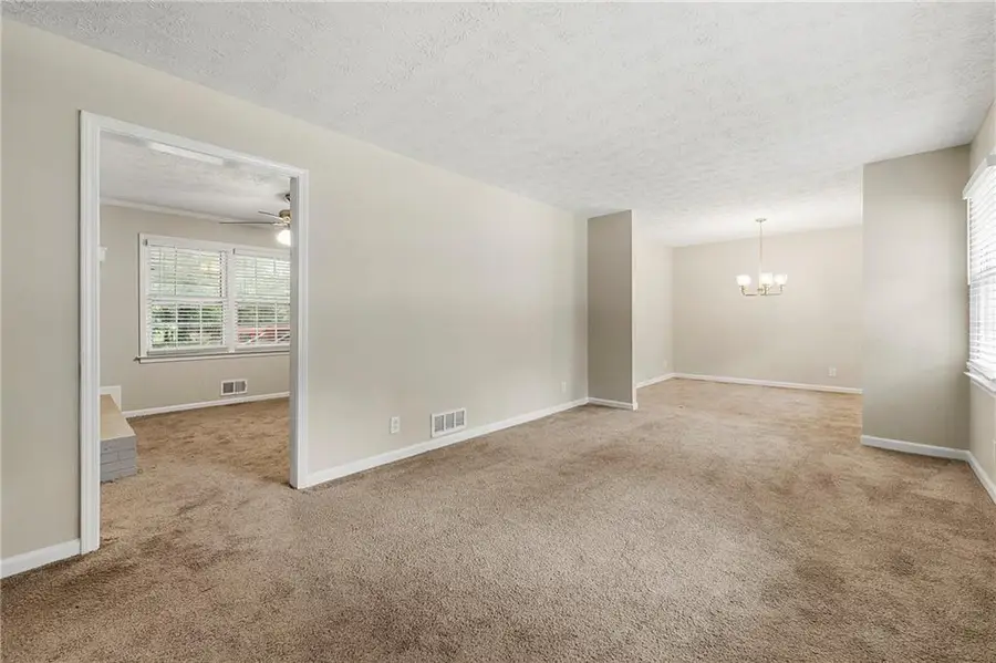 586 Chris Circle, Lawrenceville, GA 30044 - #2