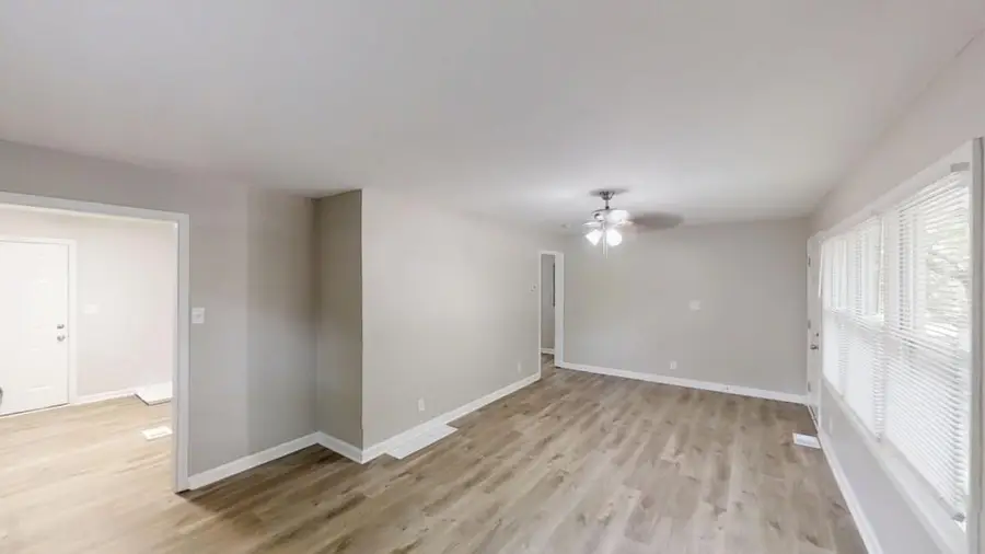 568 Mcwilliams Road Se, Atlanta, GA 30315 - Image #3