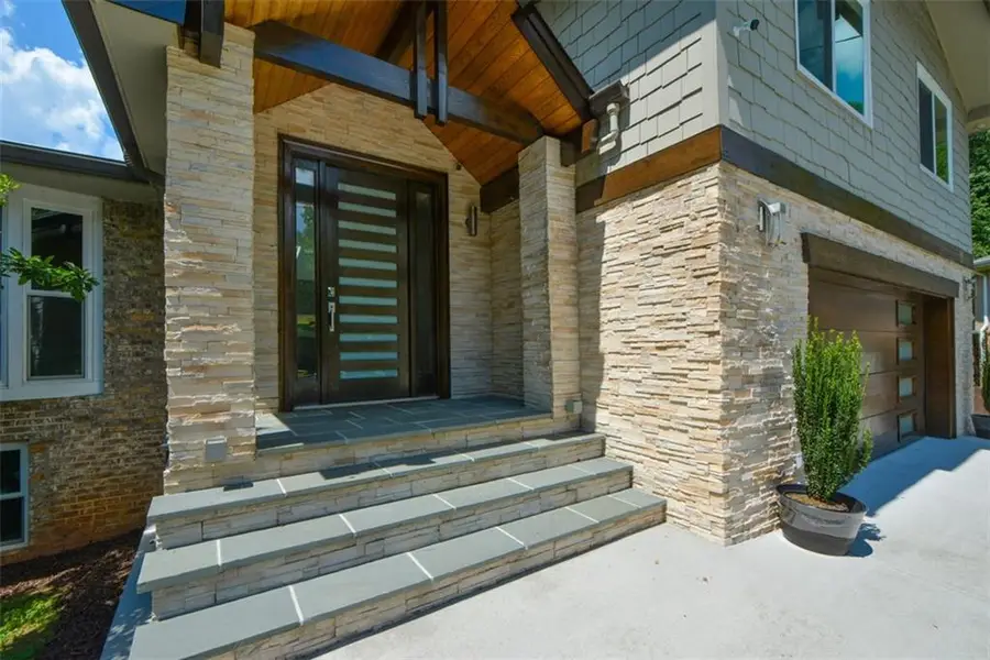 2116 Strasburg Court, Dunwoody, GA 30338 - Image #3