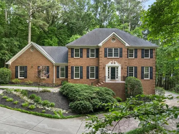 127 Roe Hampton Lane, Stone Mountain, GA 30087