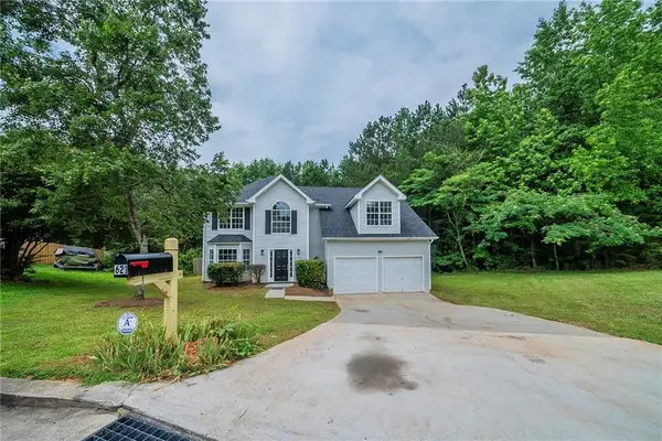 621 Lakewater View Drive, Stone Mountain, GA 30087