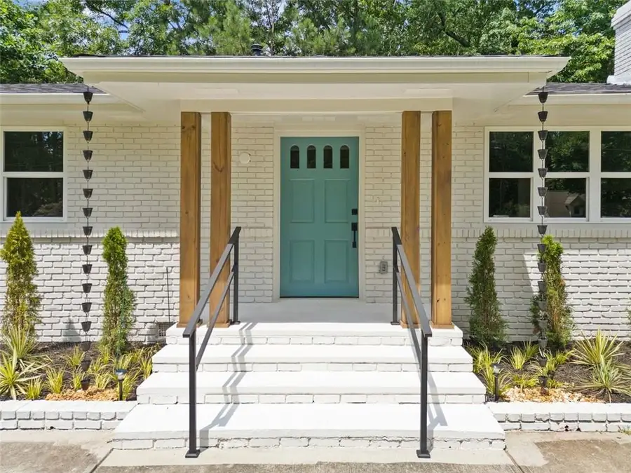 401 Cottonwood Drive, Woodstock, GA 30189 - Image #2