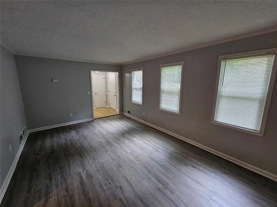 636 Raven Springs Trail, Stone Mountain, GA 30087 - Image #3