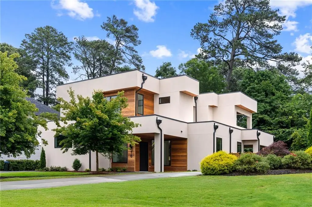 16 Bonnie Lane, Atlanta, GA 30328 - Image #1