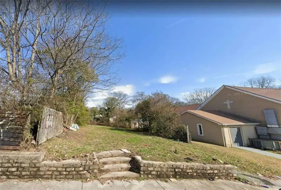 655 NW Paines Avenue Nw, Atlanta, GA 30318 - Image #2