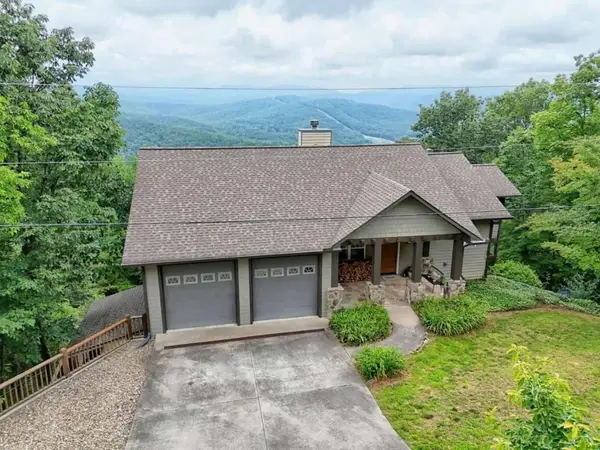 990 Hickory Nut Mountain Road, Tallulah Falls, GA 30573