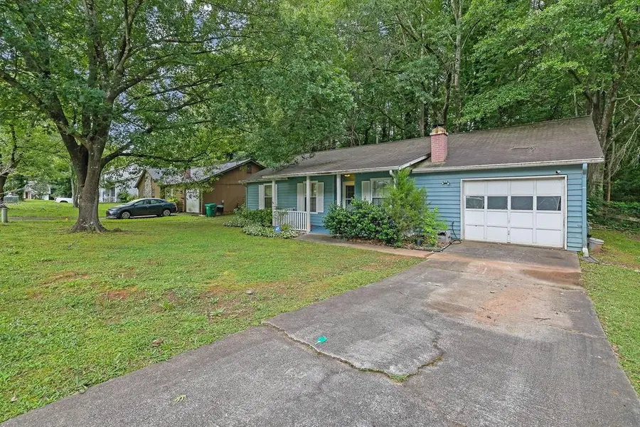 5012 Galbraith Circle, Stone Mountain, GA 30088 - Image #2