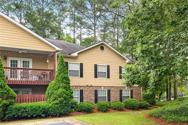 106 Brighton Point, Sandy Springs, GA 30328