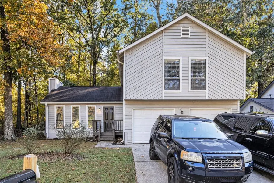 1169 Oaks Place, Stone Mountain, GA 30083 - Image #2