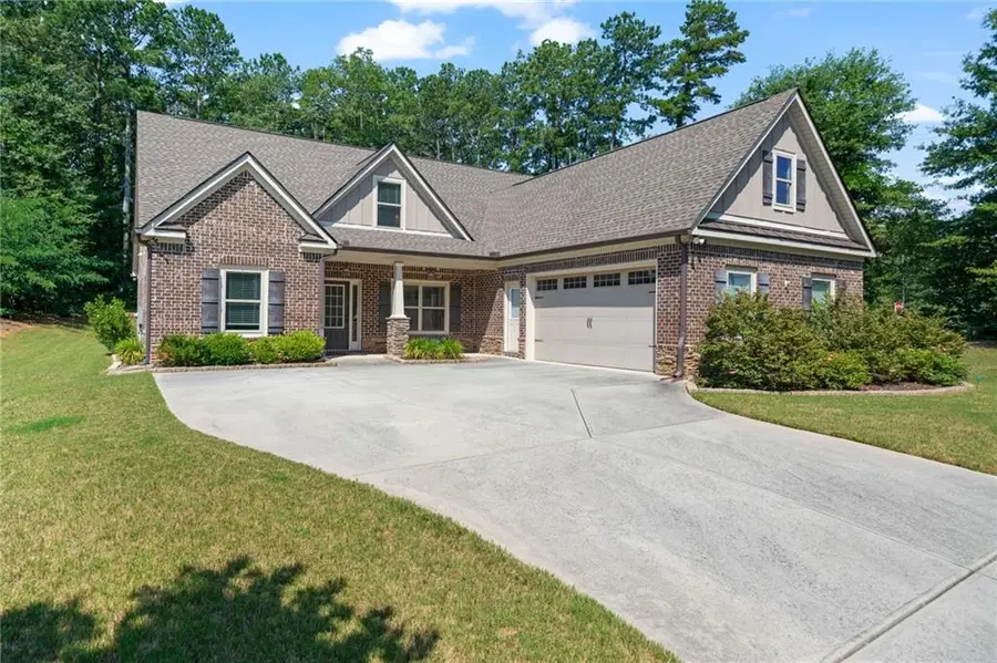 902 Edgewater Drive, Loganville, GA 30052 - #3