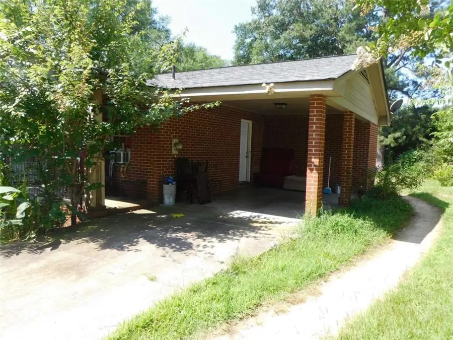 165 Shields Street, Winder, GA 30680 - Image #2