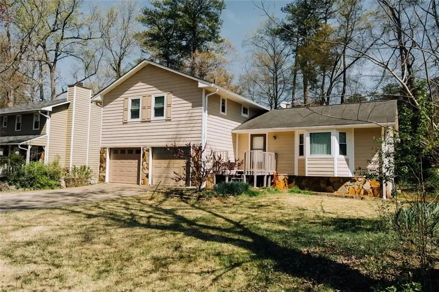 494 Rue Montaigne, Stone Mountain, GA 30083 - Image #2