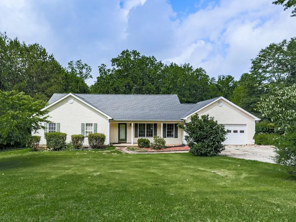 10307 E Cherokee Drive, Canton, GA 30115 - Image #1