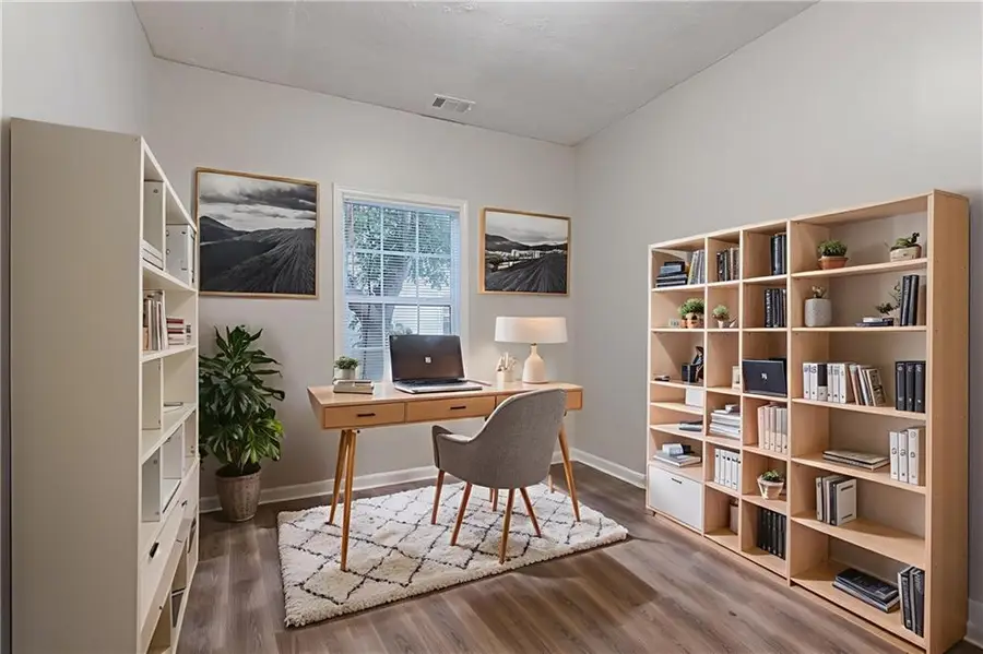 132 Brownlee Road Sw, Atlanta, GA 30331 - Image #3