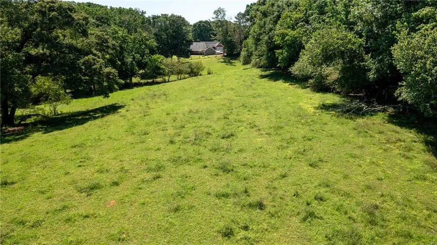 7950 Waldrip Road, Gainesville, GA 30506 - Image #2