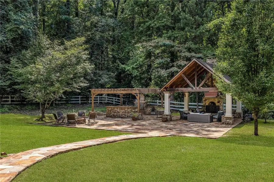 450 Dorset Way Sw, Smyrna, GA 30082 - Image #3