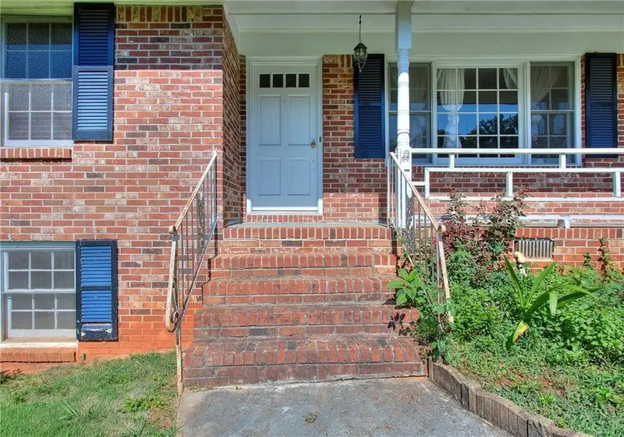 1092 Alpco Court, Stone Mountain, GA 30083 - Image #2