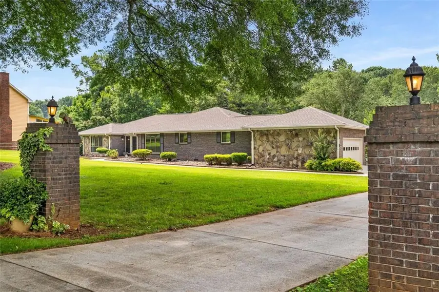 1535 Pathfinder Way Sw, Lilburn, GA 30047 - Image #2