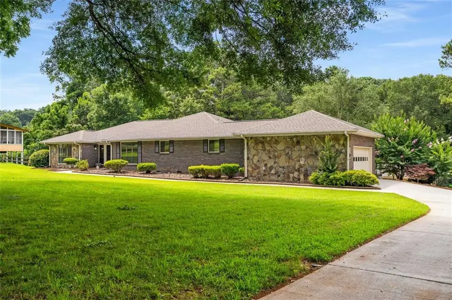 1535 Pathfinder Way Sw, Lilburn, GA 30047 - Image #3