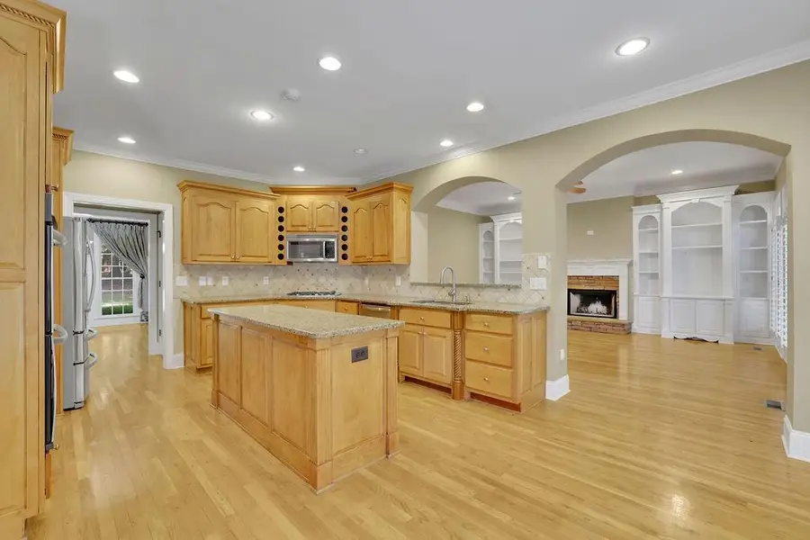 778 Arnold Mill Road, Woodstock, GA 30188 - Image #2