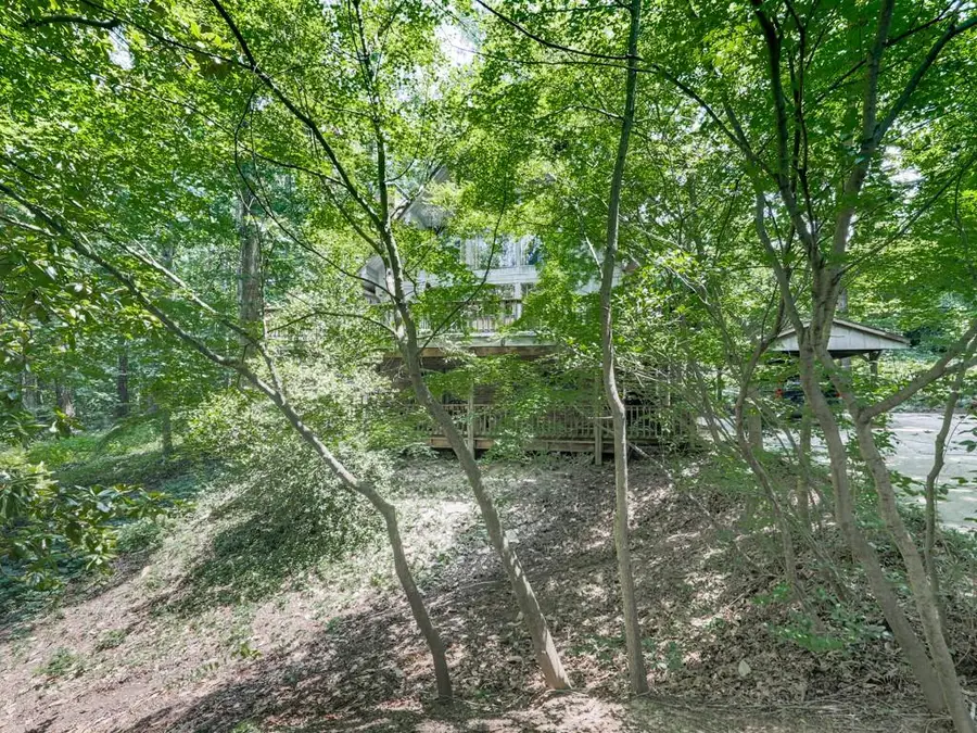 2351 Honeysuckle Lane Se, Smyrna, GA 30080 - Image #2