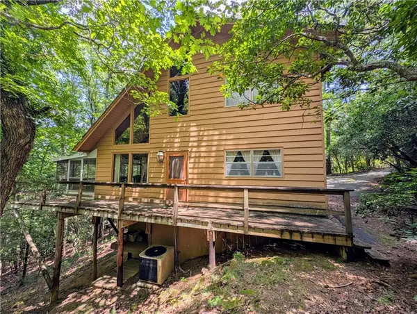 725 Blue Ridge Drive, Sautee Nacoochee, GA 30571