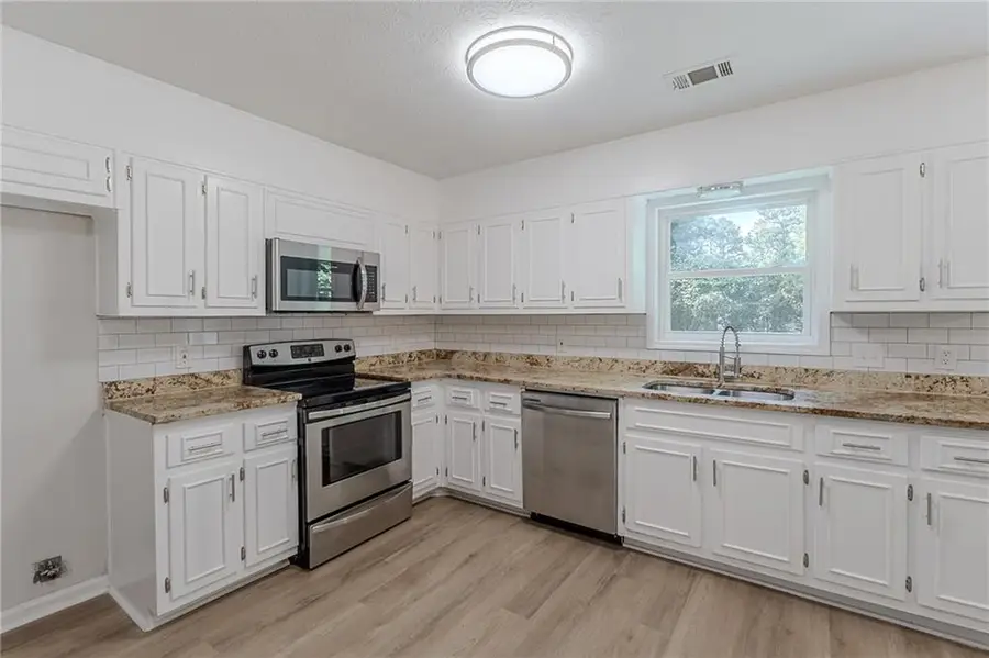 5620 Whittondale Road, Lithonia, GA 30058 - Image #3