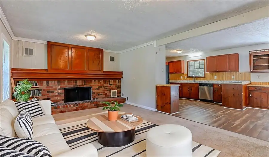 416 Pineburr Lane, Stone Mountain, GA 30087 - Image #2