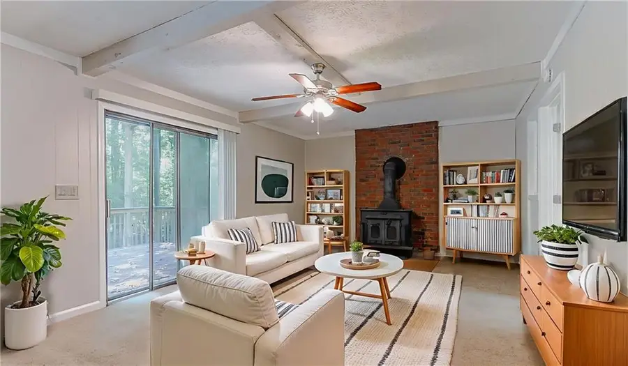 416 Pineburr Lane, Stone Mountain, GA 30087 - Image #3