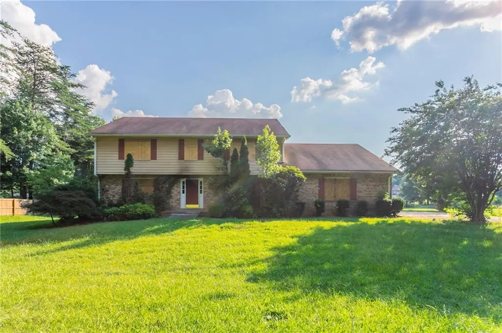 405 Fairfield Circle, Fayetteville, GA 30214 - Image #1