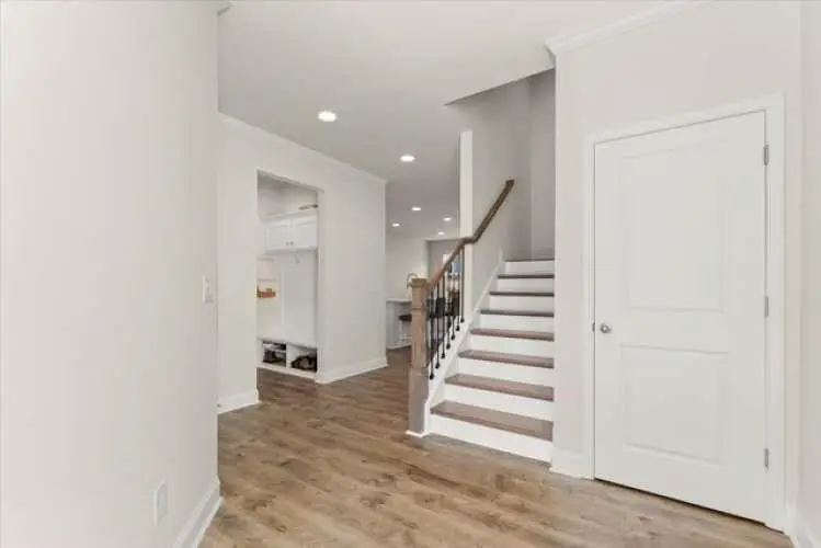 350 Hayden Circle, Woodstock, GA 30189 - Image #2