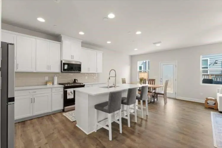 350 Hayden Circle, Woodstock, GA 30189 - Image #3