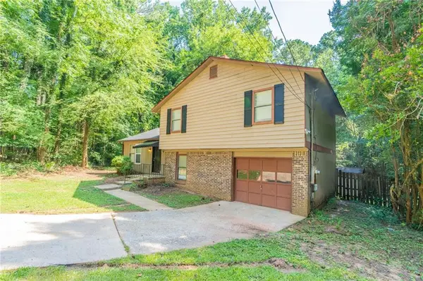 3830 Chimney Stone Court, Ellenwood, GA 30294