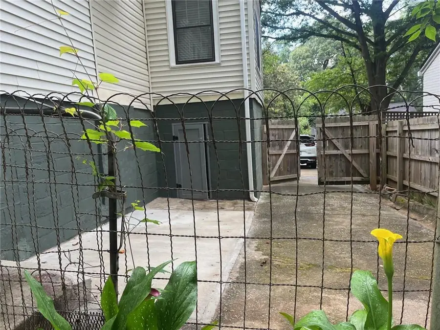 818 Burchill Street Sw, Atlanta, GA 30310 - Image #3