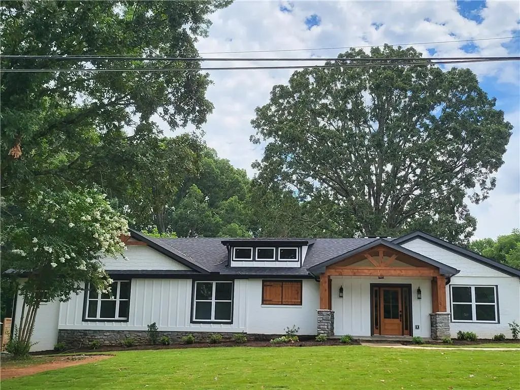 5435 Shadburn Ferry Road, Buford, GA 30518 - Image #1