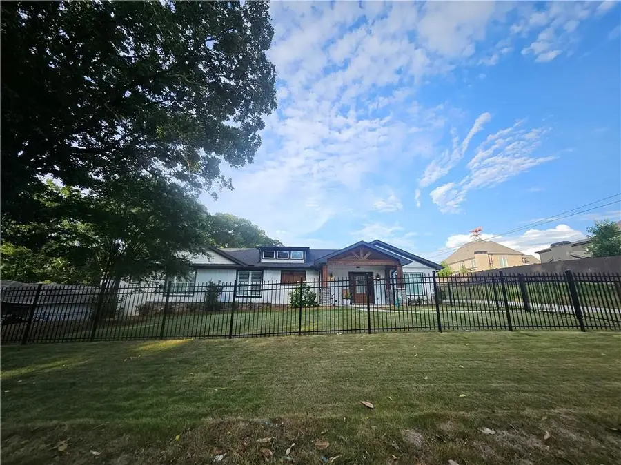 5435 Shadburn Ferry Road, Buford, GA 30518 - Image #3