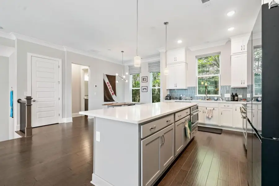 597 Broadview Place Ne, Atlanta, GA 30324 - Image #3